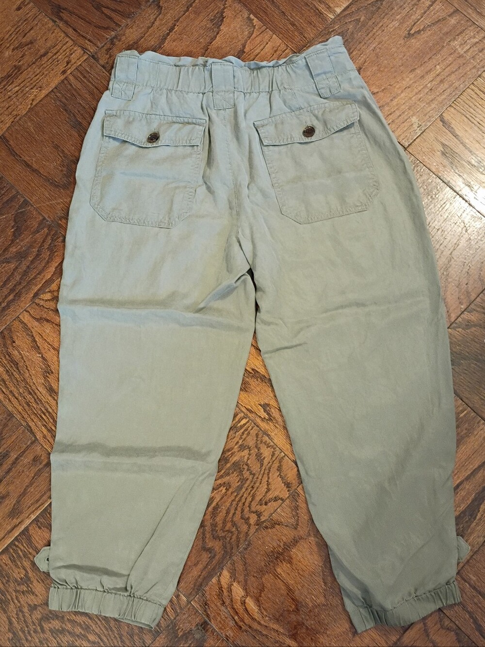 Banana Republic 100% Tencel Utility Pant Size 8P Sage Green Olive Cropped Barrel - Picture 3 of 7